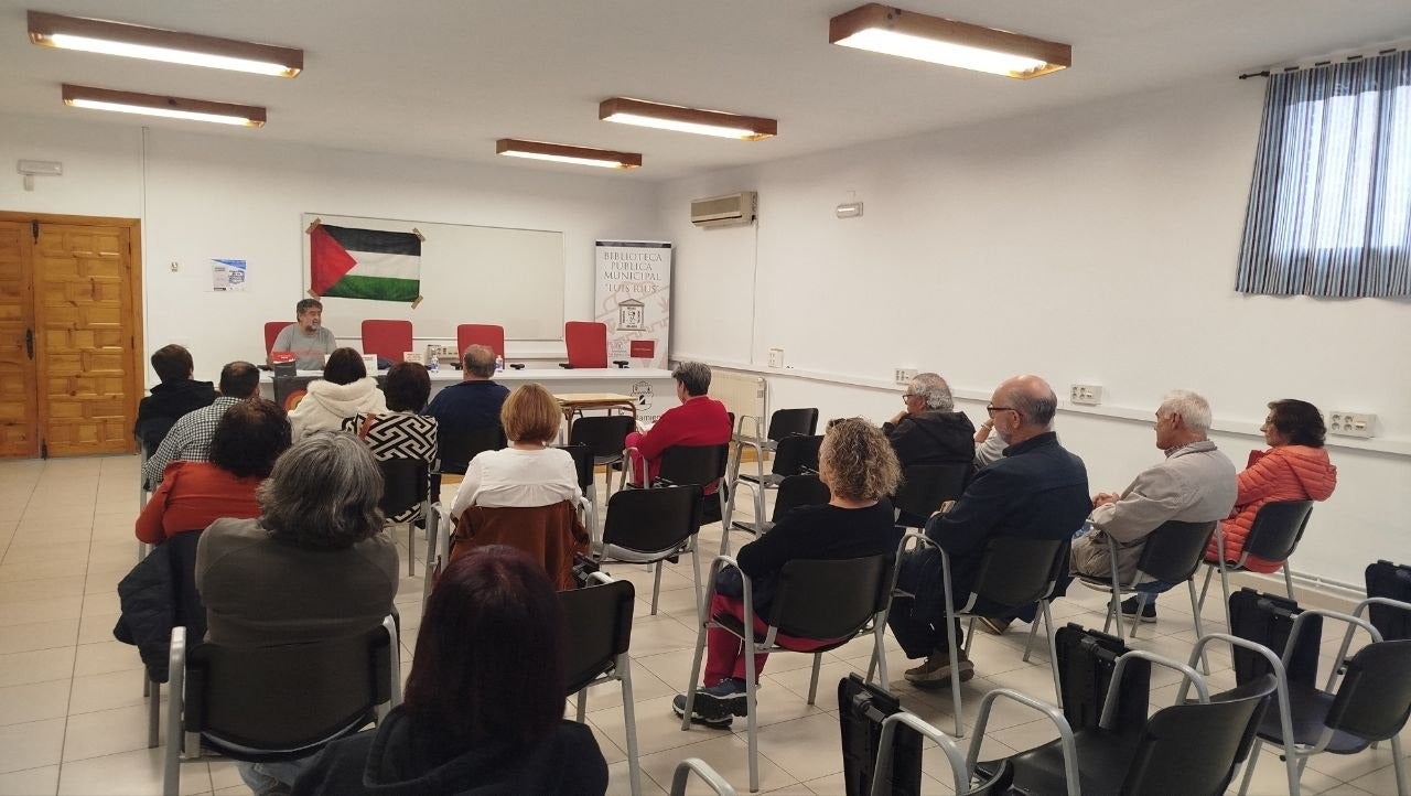 La ARMH Cuenca rescata las voces silenciadas de los campos de concentración en “Memorias de un exterminio planeado” La ARMH Cuenca rescata las voces silenciadas de los campos de concentración en “Memorias de un exterminio planeado”