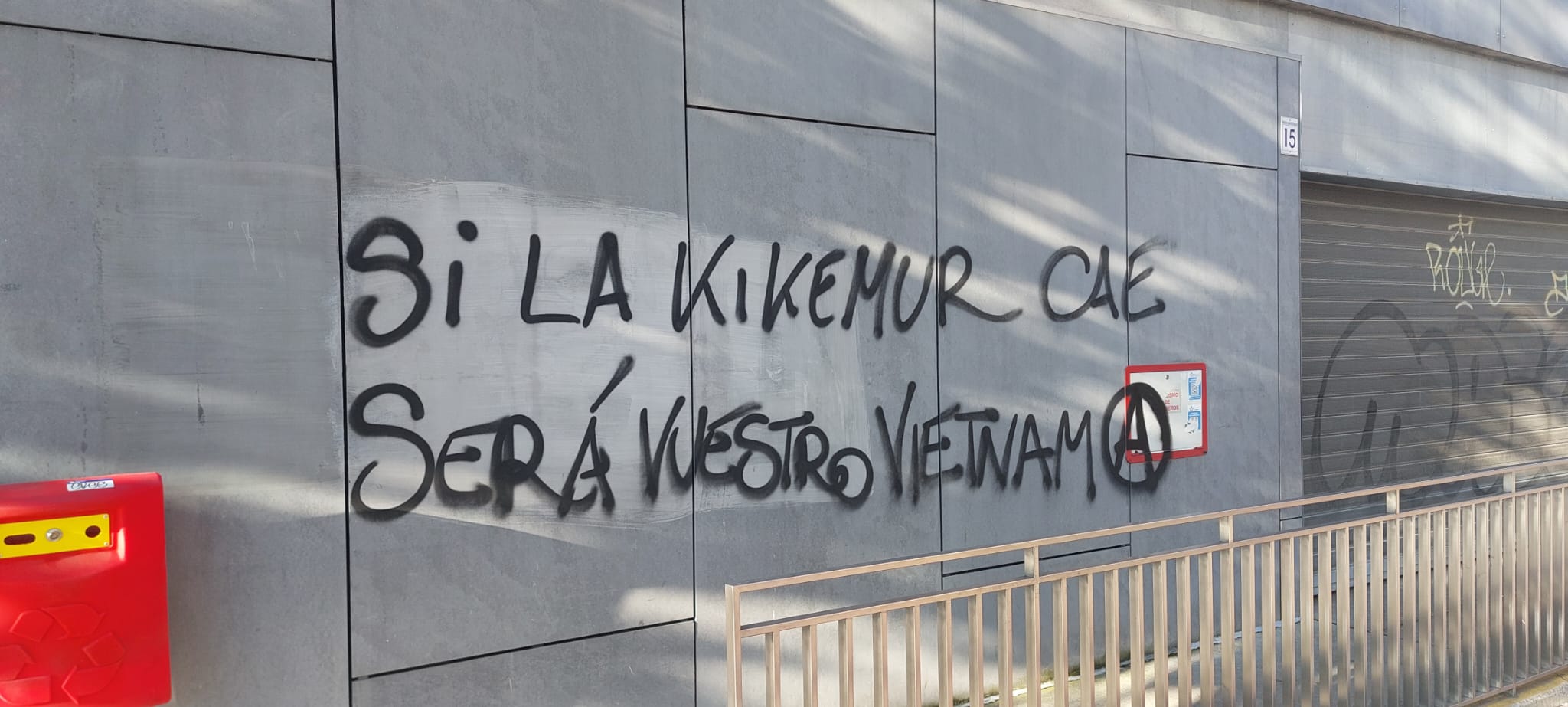 La asamblea del Kike Mur desafía al Ayuntamiento de Zaragoza: "No vamos a marcharnos voluntariamente" La asamblea del Kike Mur desafía al Ayuntamiento de Zaragoza: "No vamos a marcharnos voluntariamente"