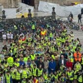 El departamento de Educación Vial de la Policía Local de Santiago acompaña a más de 500 escolares en la VI Marcha Ciclista Escolar