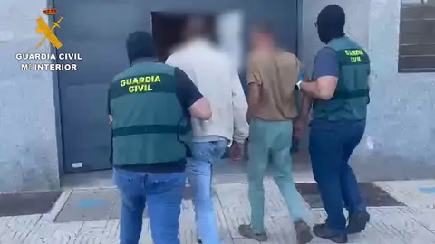 Desmantelan en Roquetas una banda acusada de robos violentos en gasolineras y viviendas Desmantelan en Roquetas una banda acusada de robos violentos en gasolineras y viviendas