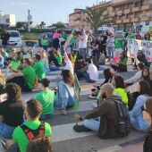 Los Montesinos protesta Educación