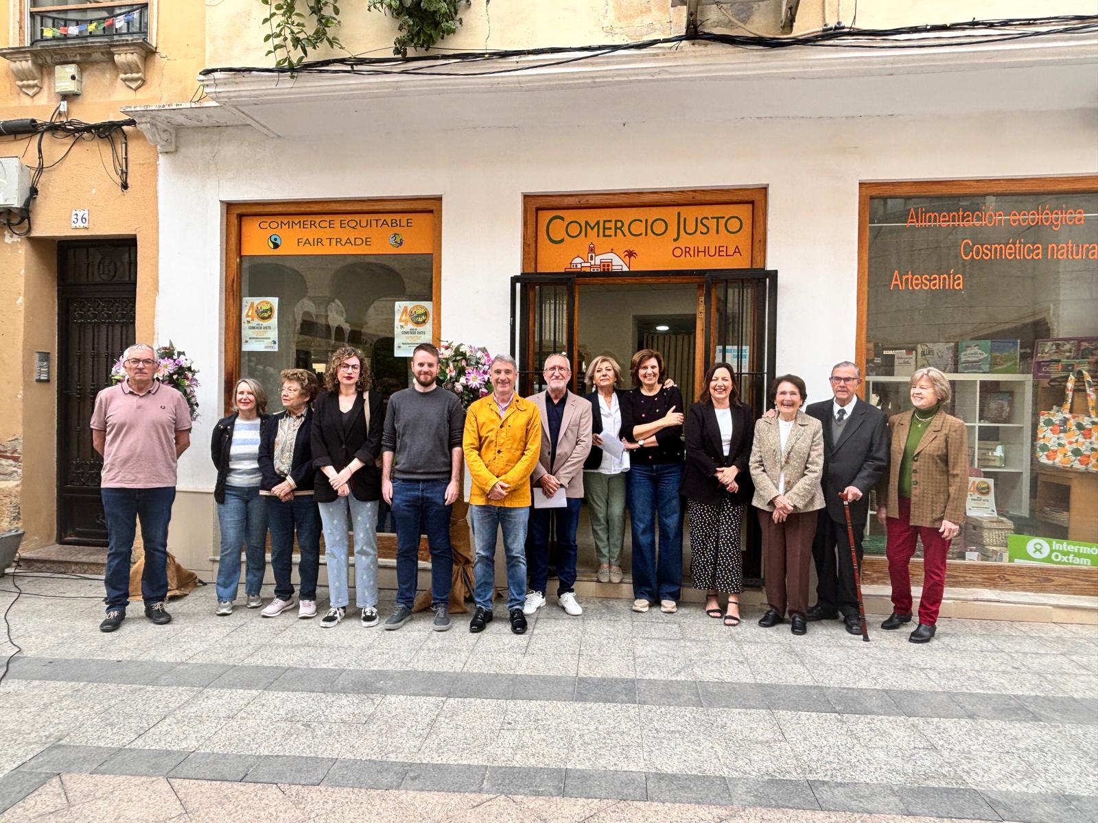 El grupo de Comercio Justo de Orihuela difundirá y pondrá a la venta sus productos el sábado 23 de mayo en el mercadillo y en su tienda de calle Mayor El grupo de Comercio Justo de Orihuela difundirá y pondrá a la venta sus productos el sábado 23 de mayo en el mercadillo y en su tienda de calle Mayor