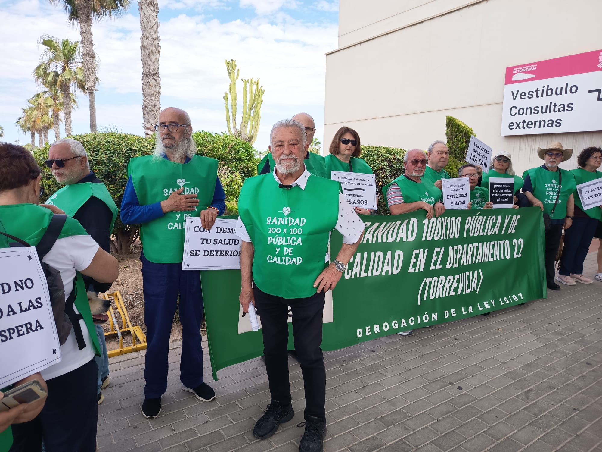 La Plataforma por la Sanidad denuncia el caso de José Luis para que no vuelva a repetirse en Torrevieja La Plataforma por la Sanidad denuncia el caso de José Luis para que no vuelva a repetirse en Torrevieja