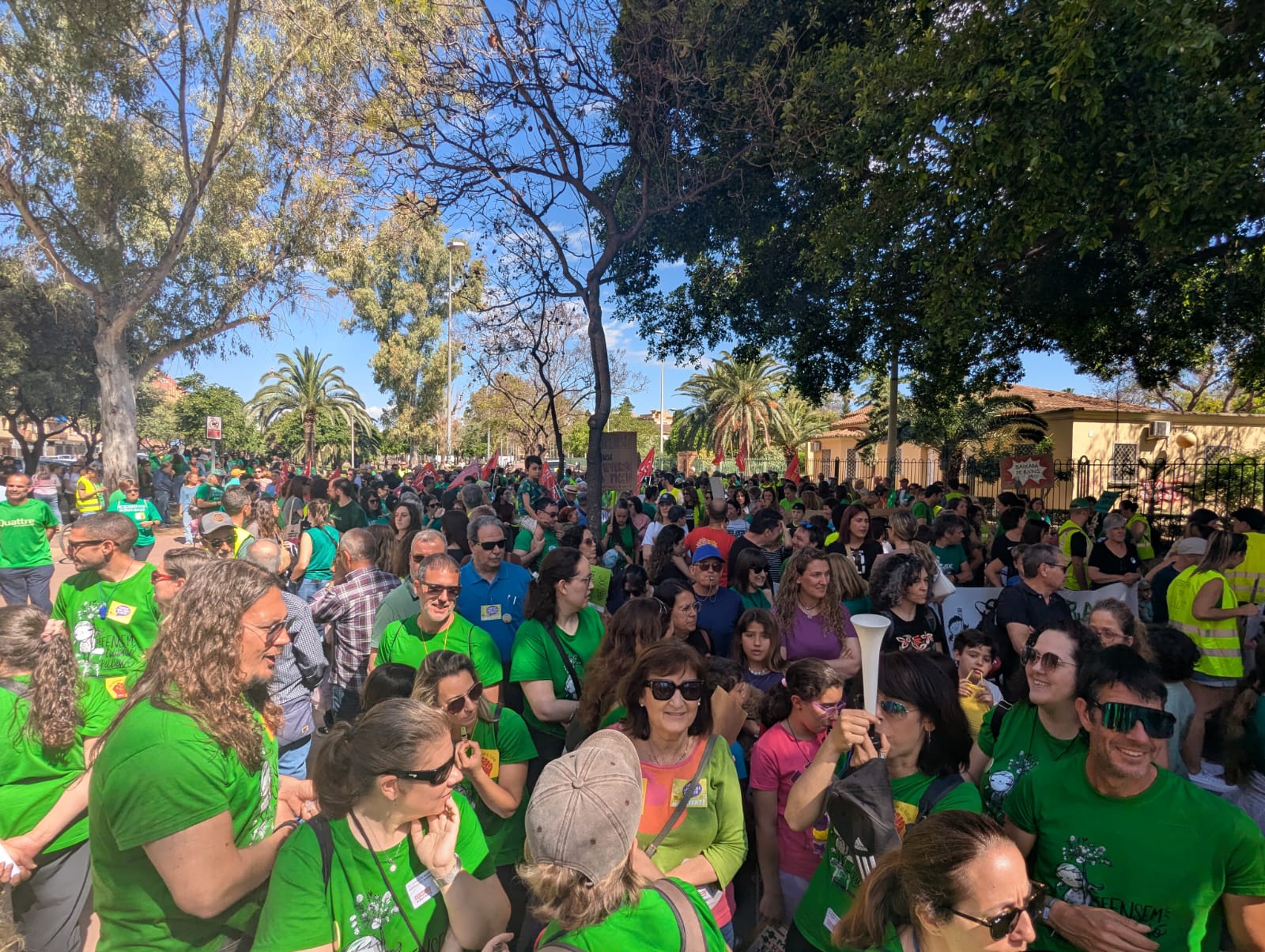 La comunidad educativa del Camp de Morvedre se moviliza en defensa de la educación pública La comunidad educativa del Camp de Morvedre se moviliza en defensa de la educación pública
