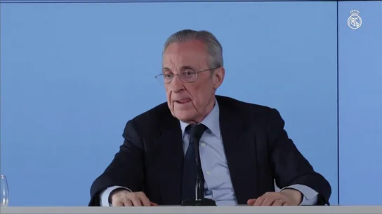 Florentino Pérez se agarra al "apoyo de todos los socios" y advierte a los periodistas: "Me tendrán que echar a tiros" Florentino Pérez se agarra al "apoyo de todos los socios" y advierte a los periodistas: "Me tendrán que echar a tiros"