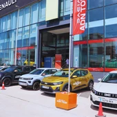 Tahermo acoge en Málaga el Dacia ADN Tour, la gira nacional con la que la marca presenta su nuevo plan estratégico Tahermo acoge en Málaga el Dacia ADN Tour, la gira nacional con la que la marca presenta su nuevo plan estratégico
