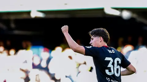 Oso celebra su gol al Villarreal. Oso celebra su gol al Villarreal.