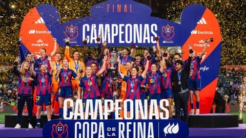 El Bar&ccedil;a femenino celebra su duod&eacute;cima Copa de la Reina 