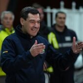 Juanma Moreno durante una comparecencia ante los medios de comunicación en Adamuz