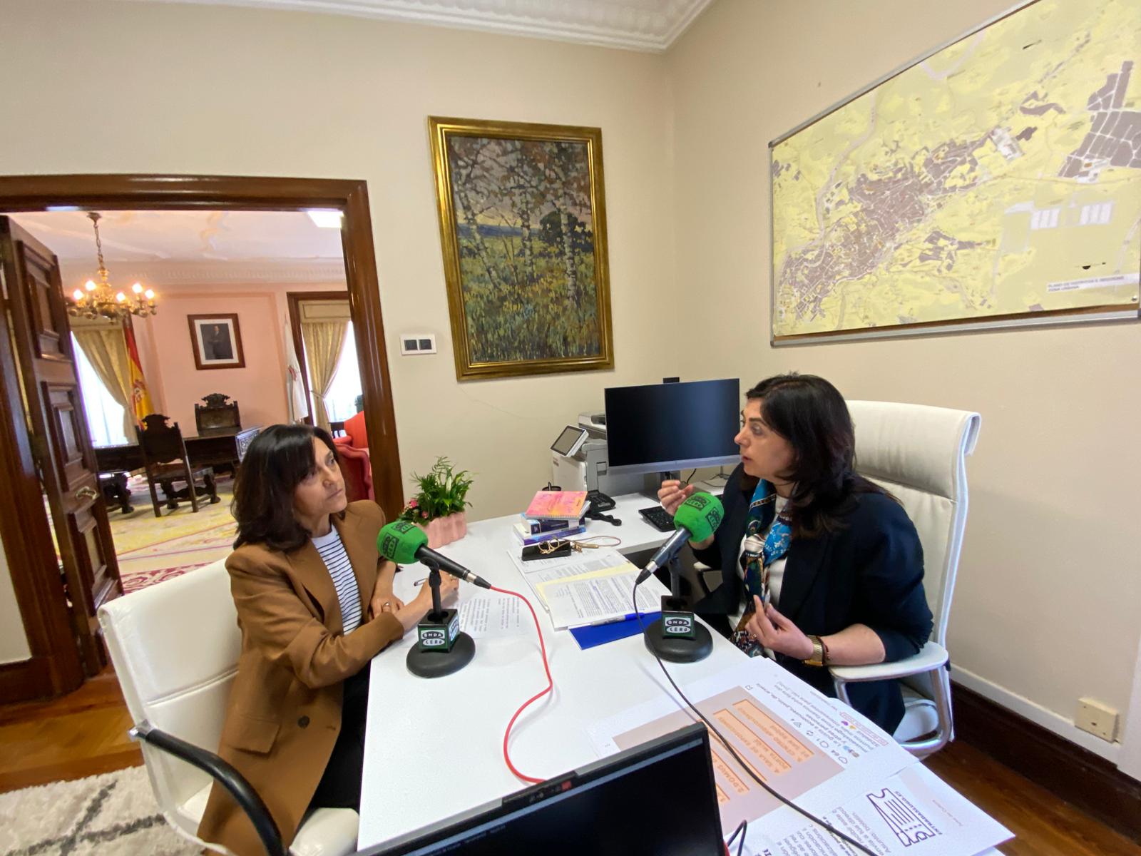 Elena Candia define como intensos e ilusionantes los primeros días como alcaldesa Elena Candia define como intensos e ilusionantes los primeros días como alcaldesa