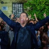 El candidato del PP andaluz a la reelección, Juanma Moreno, celebra los resultados electorales. El candidato del PP andaluz a la reelección, Juanma Moreno, celebra los resultados electorales.