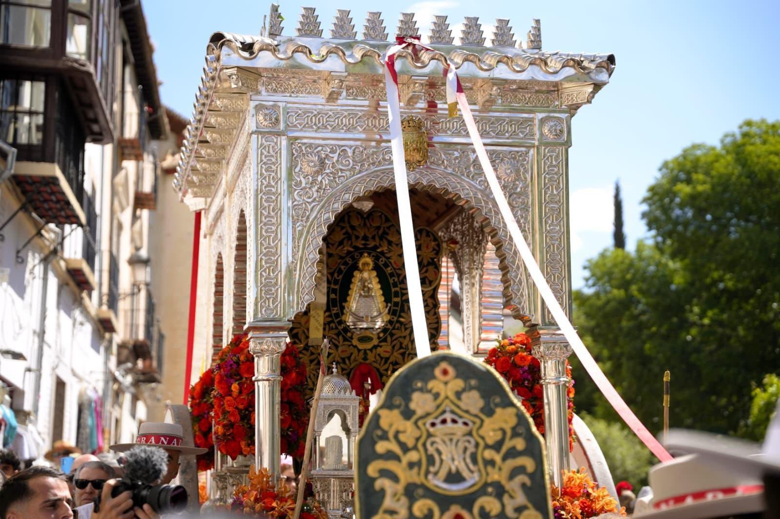 Las hermandades del Rocío de Granada y Baza emprenden su camino hacia la Blanca Paloma Las hermandades del Rocío de Granada y Baza emprenden su camino hacia la Blanca Paloma
