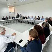 Reunión de la Conselleria con representantes municipales de la Vega Baja sobre la CV-95 Reunión de la Conselleria con representantes municipales de la Vega Baja sobre la CV-95