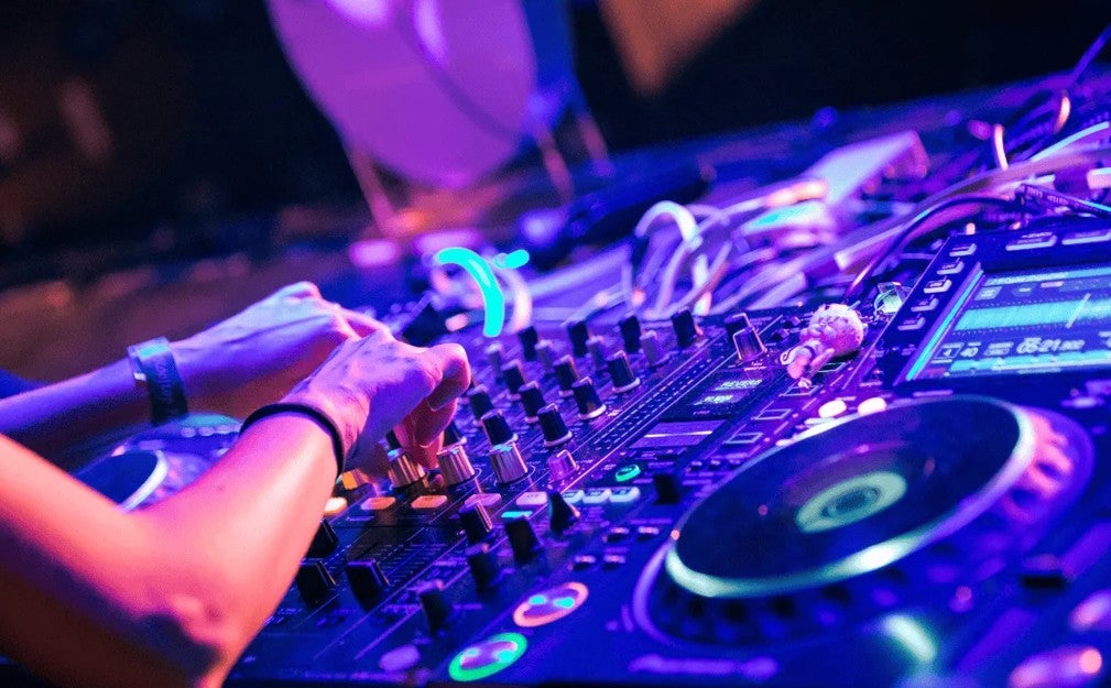 Entrevistas en Por fin 19/5/2026 Dj´s episode artwork