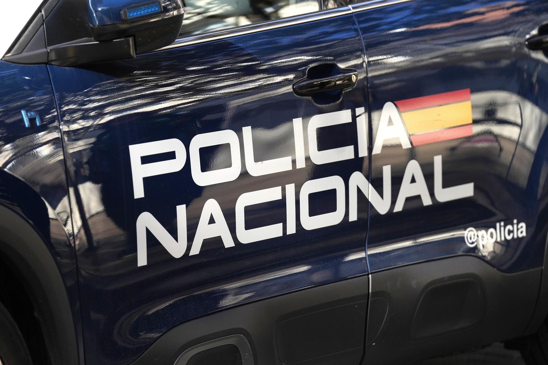 Policía Nacional desarticula club de alterne camuflado que vendía sustancia estupefaciente a sus usuarios Policía Nacional desarticula club de alterne camuflado que vendía sustancia estupefaciente a sus usuarios