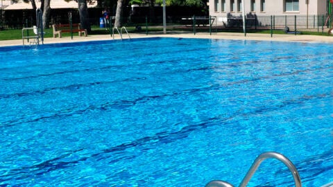Piscina municipal del Polideportivo Rey Juan Carlos