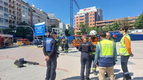 Imágenes de los servicios de Emergencias de Madrid en la estación de Ventas. Imágenes de los servicios de Emergencias de Madrid en la estación de Ventas.