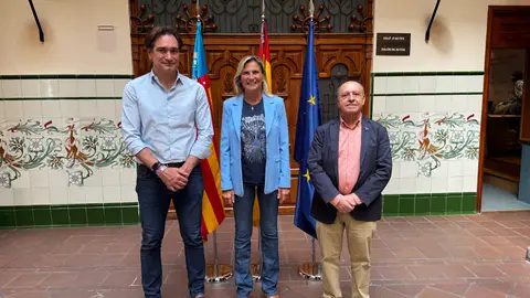 ATC y la Generalitat refuerzan su alianza para defender la industria cerámica de Castellón ATC y la Generalitat refuerzan su alianza para defender la industria cerámica de Castellón