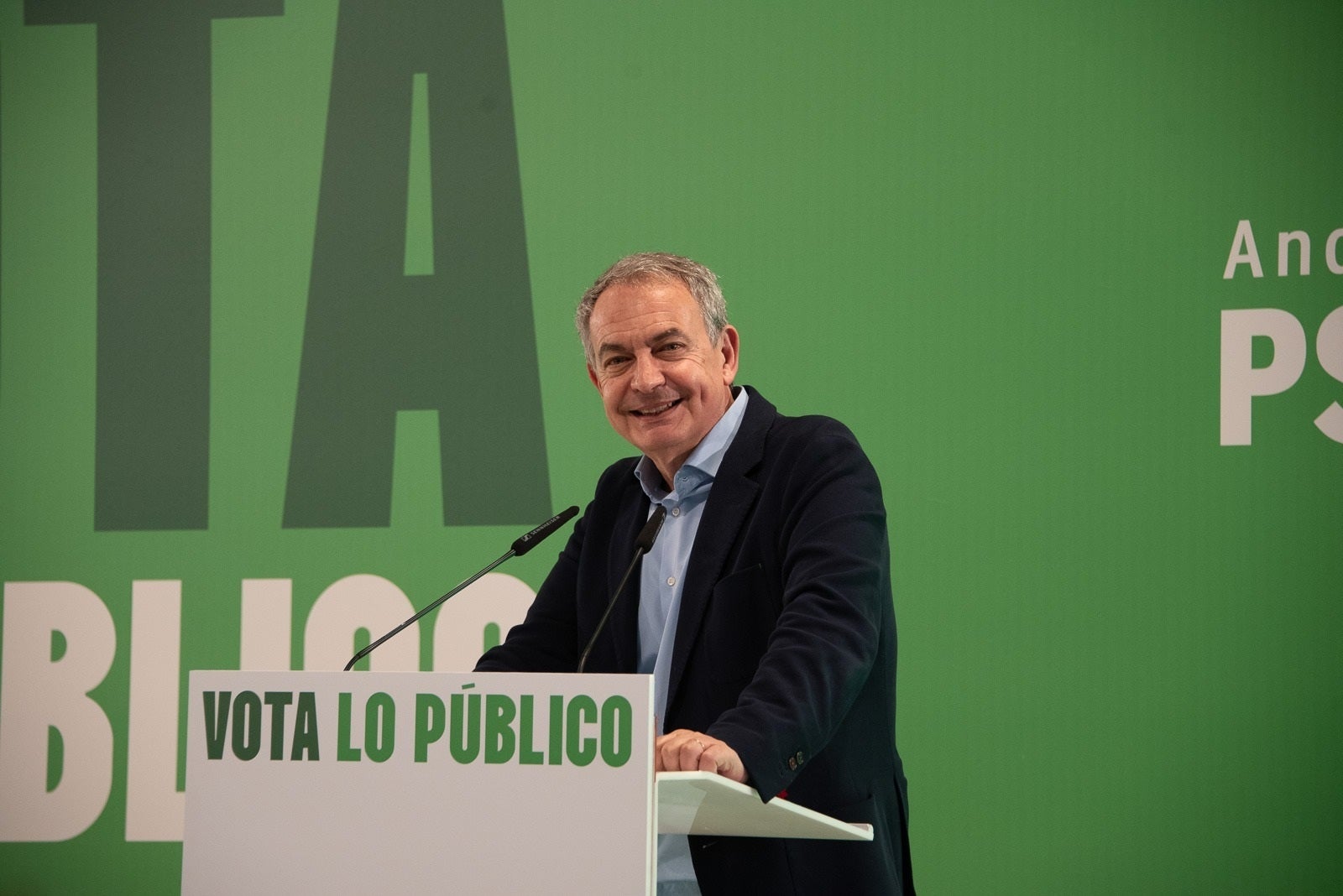 "Es un tráfico de influencias capaz de poner y quitar gobiernos", el análisis de José María Olmo sobre la imputación de Zapatero "Es un tráfico de influencias capaz de poner y quitar gobiernos", el análisis de José María Olmo sobre la imputación de Zapatero