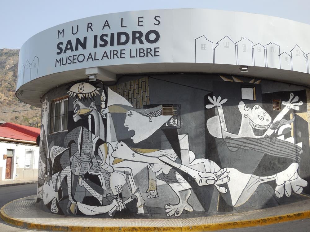 El PSOE oriolano acusa a VOX de "dejar morir" los Murales de San Isidro y desmantelar el legado de Miguel Hernández El PSOE oriolano acusa a VOX de "dejar morir" los Murales de San Isidro y desmantelar el legado de Miguel Hernández