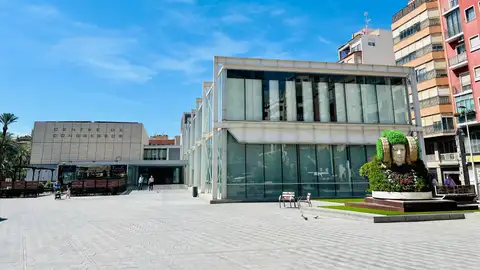 Centro de congresos de Elche. Centro de congresos de Elche.