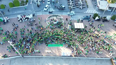 Más de mil personas se movilizan en Villajoyosa por la situación educativa Más de mil personas se movilizan en Villajoyosa por la situación educativa
