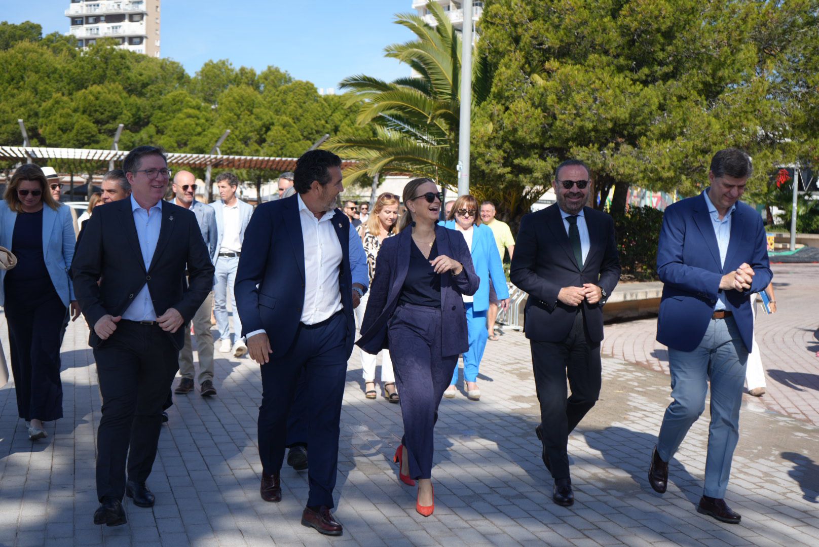 Magaluf culmina su transformación con la inauguración del Paseo Marítimo Gabriel Escarrer Julià Magaluf culmina su transformación con la inauguración del Paseo Marítimo Gabriel Escarrer Julià