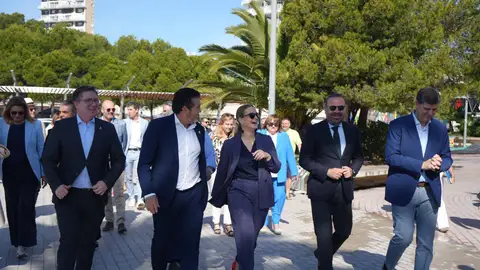 Magaluf culmina su transformación con la inauguración del Paseo Marítimo Gabriel Escarrer Julià Magaluf culmina su transformación con la inauguración del Paseo Marítimo Gabriel Escarrer Julià