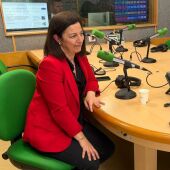 María Barral, alcaldesa de Betanzos, con Lara Vivero, en Onda Cero Coruña 
