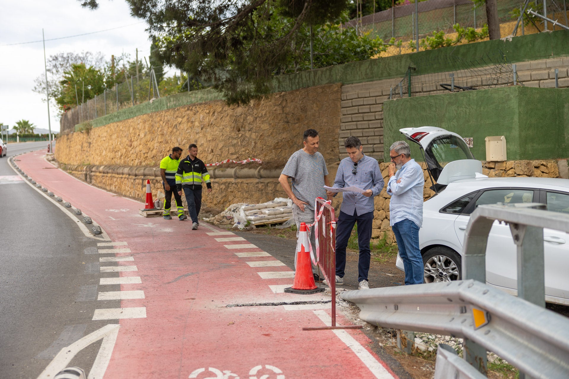 Las obras de alumbrado en la avenida Carbonera entran en su fase final en l’Alfàs del Pi Las obras de alumbrado en la avenida Carbonera entran en su fase final en l’Alfàs del Pi