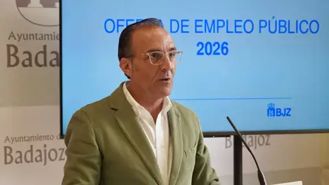 El concejal delegado de Recursos Humanos en el Ayuntamiento de Badajoz, Eladio Buzo El concejal delegado de Recursos Humanos en el Ayuntamiento de Badajoz, Eladio Buzo