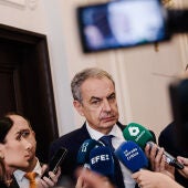 Quién es Gertrudis Alcázar, la secretaria de Zapatero a la que la UDEF atribuye un "papel esencial" en la supuesta trama