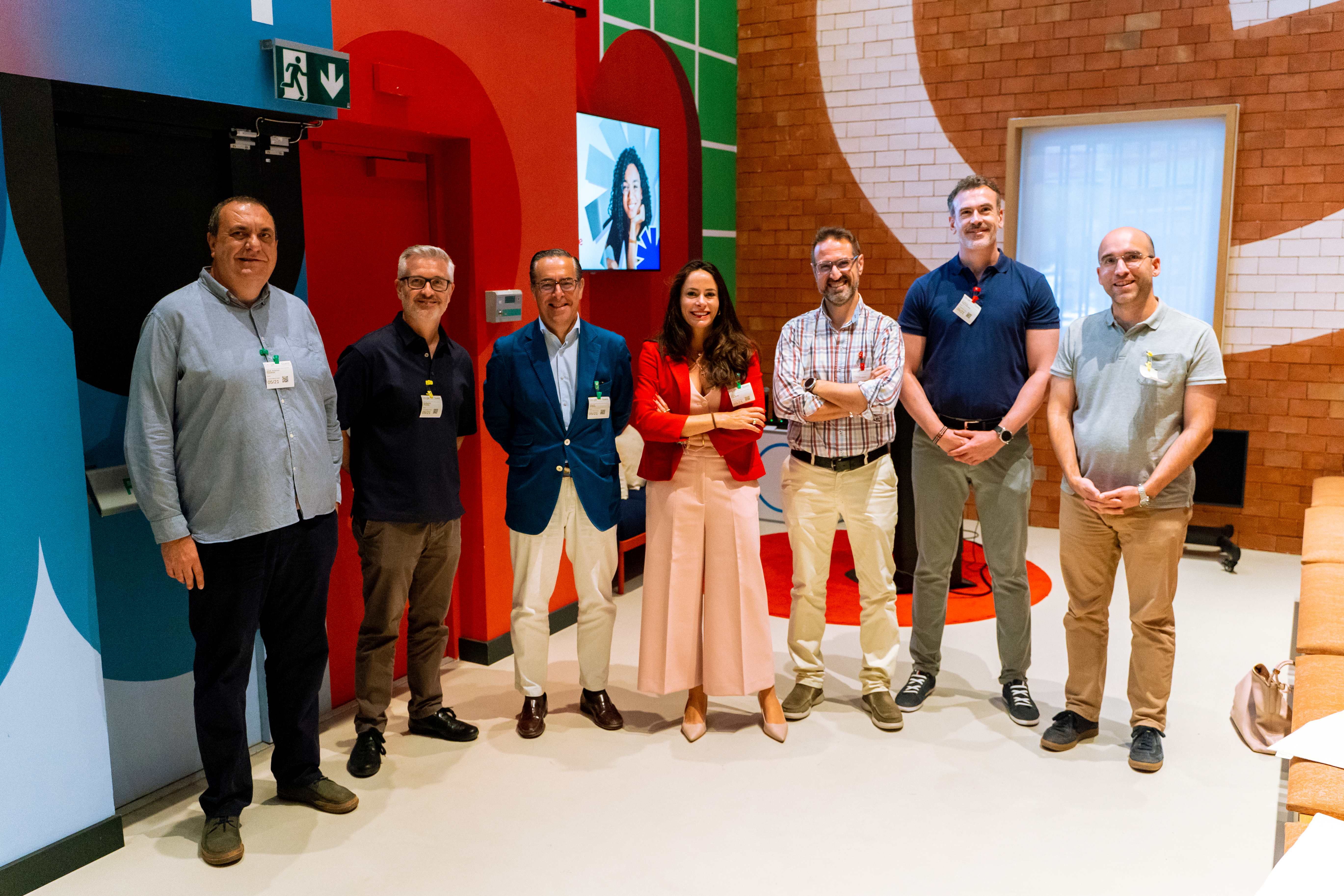 Fundación Somos F5, Google y Asociación Arrabal-AID reúnen a un centenar de pymes, emprendedores y entidades sociales para presentarles herramientas y buenas prácticas sobre ciberseguridad Fundación Somos F5, Google y Asociación Arrabal-AID reúnen a un centenar de pymes, emprendedores y entidades sociales para presentarles herramientas y buenas prácticas sobre ciberseguridad