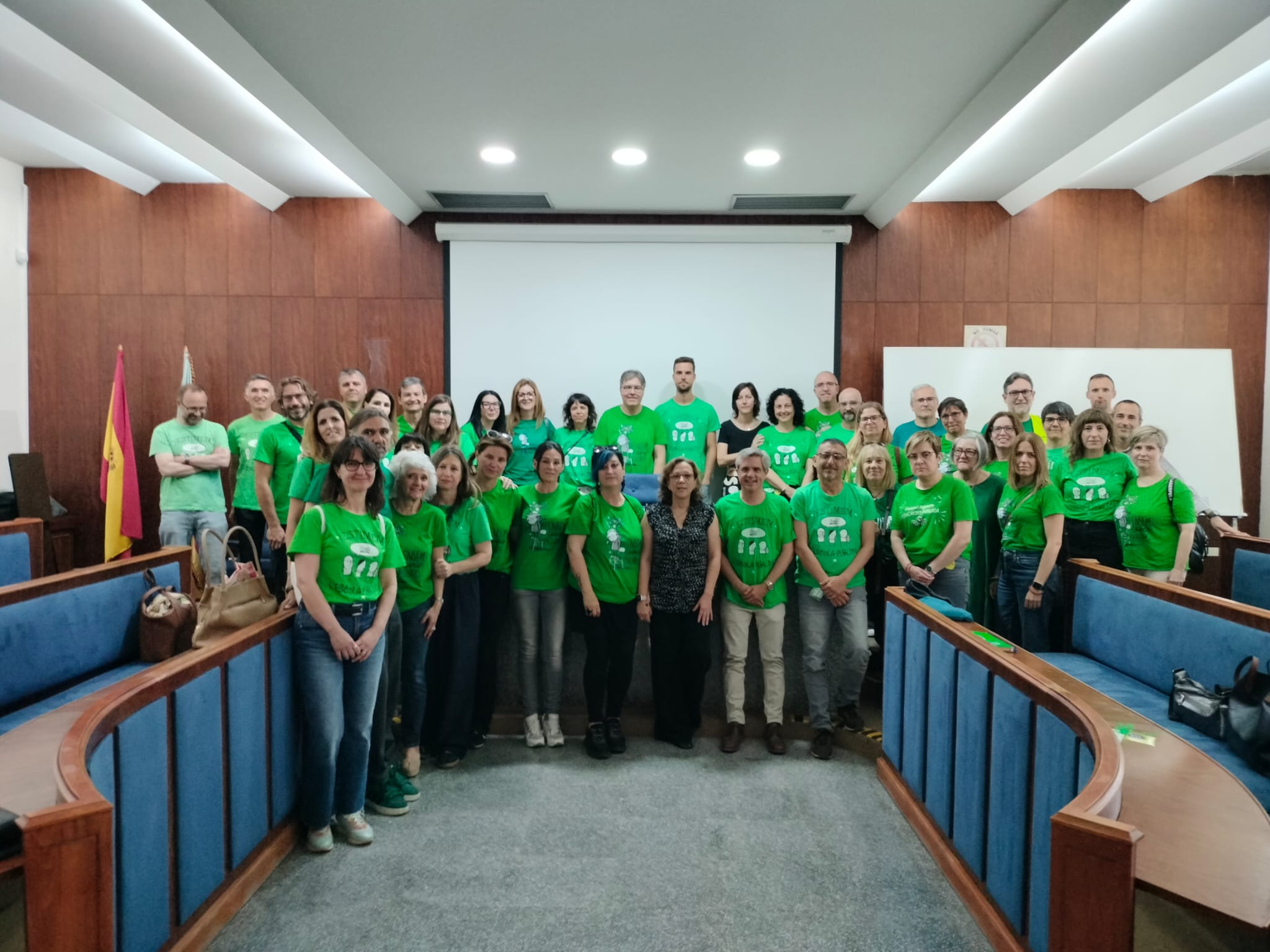 Los directores de los IES de Castellón recuerdan que dimitirán en bloque si se rompen las negociaciones con Educación Los directores de los IES de Castellón recuerdan que dimitirán en bloque si se rompen las negociaciones con Educación