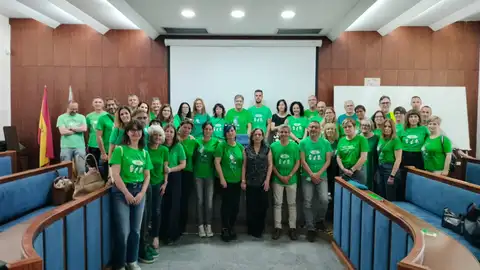 Los directores de los IES de Castellón recuerdan que dimitirán en bloque si se rompen las negociaciones con Educación Los directores de los IES de Castellón recuerdan que dimitirán en bloque si se rompen las negociaciones con Educación