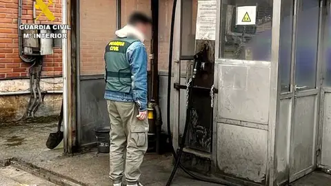 Un detenido y una investigada por el robo de al menos 300 litros de gasoil de una empresa de Cartes Un detenido y una investigada por el robo de al menos 300 litros de gasoil de una empresa de Cartes