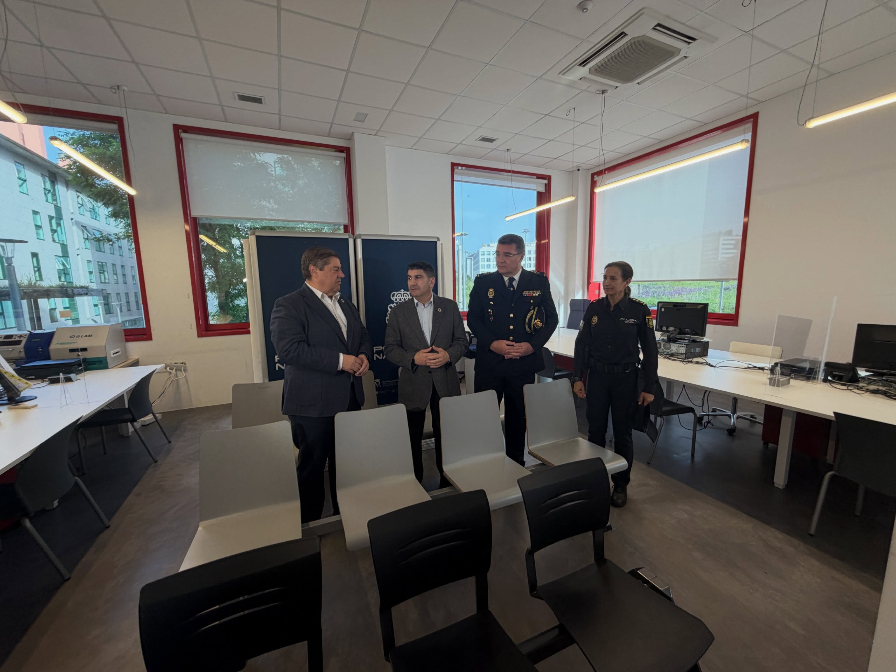 La sede provisional de Policía Nacional de Santiago funcionará desde este viernes en santa Marta y a partir del lunes tendrá todos los servicios La sede provisional de Policía Nacional de Santiago funcionará desde este viernes en santa Marta y a partir del lunes tendrá todos los servicios