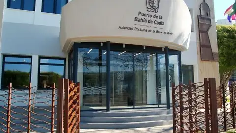 Edificio de la Autoridad Portuaria de la Bahía de Cádiz Edificio de la Autoridad Portuaria de la Bahía de Cádiz
