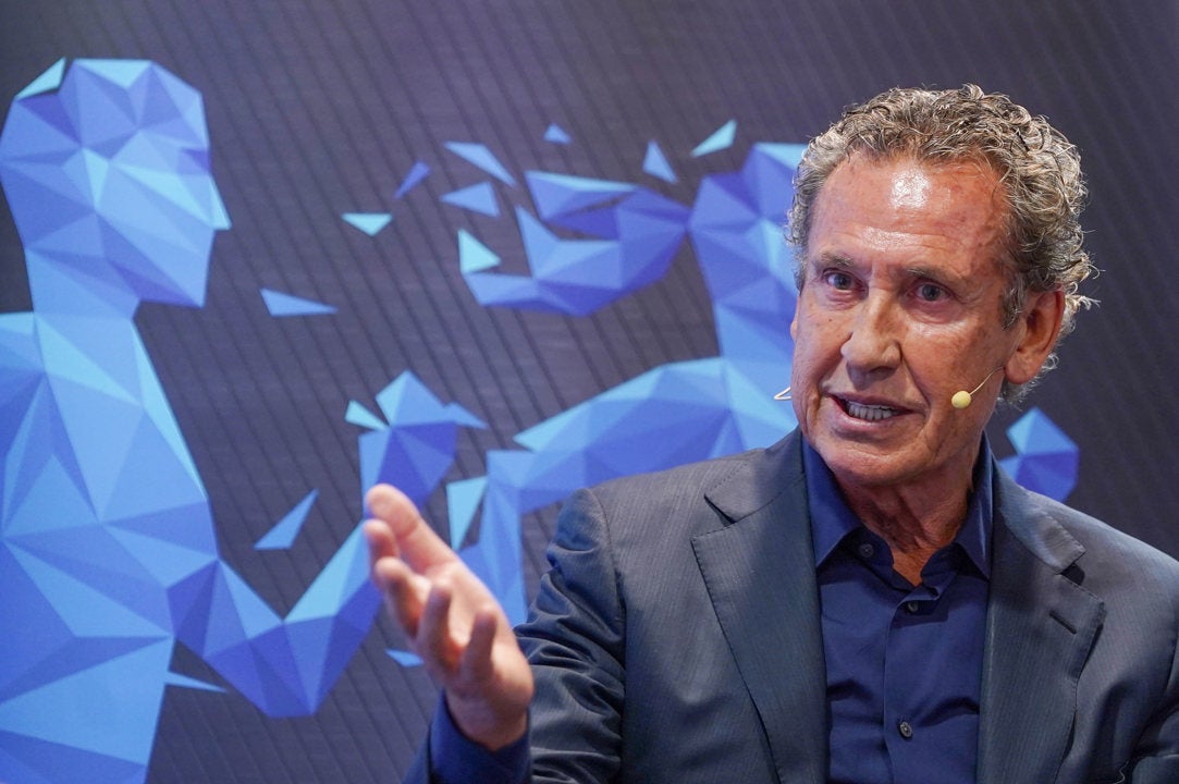 Valdano: "Mourinho no será el que resuelva todos los problemas del Madrid" Valdano: "Mourinho no será el que resuelva todos los problemas del Madrid"