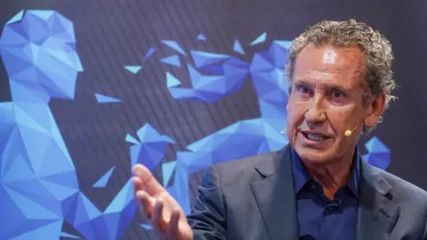 Valdano: "Mourinho no será el que resuelva todos los problemas del Madrid" Valdano: "Mourinho no será el que resuelva todos los problemas del Madrid"