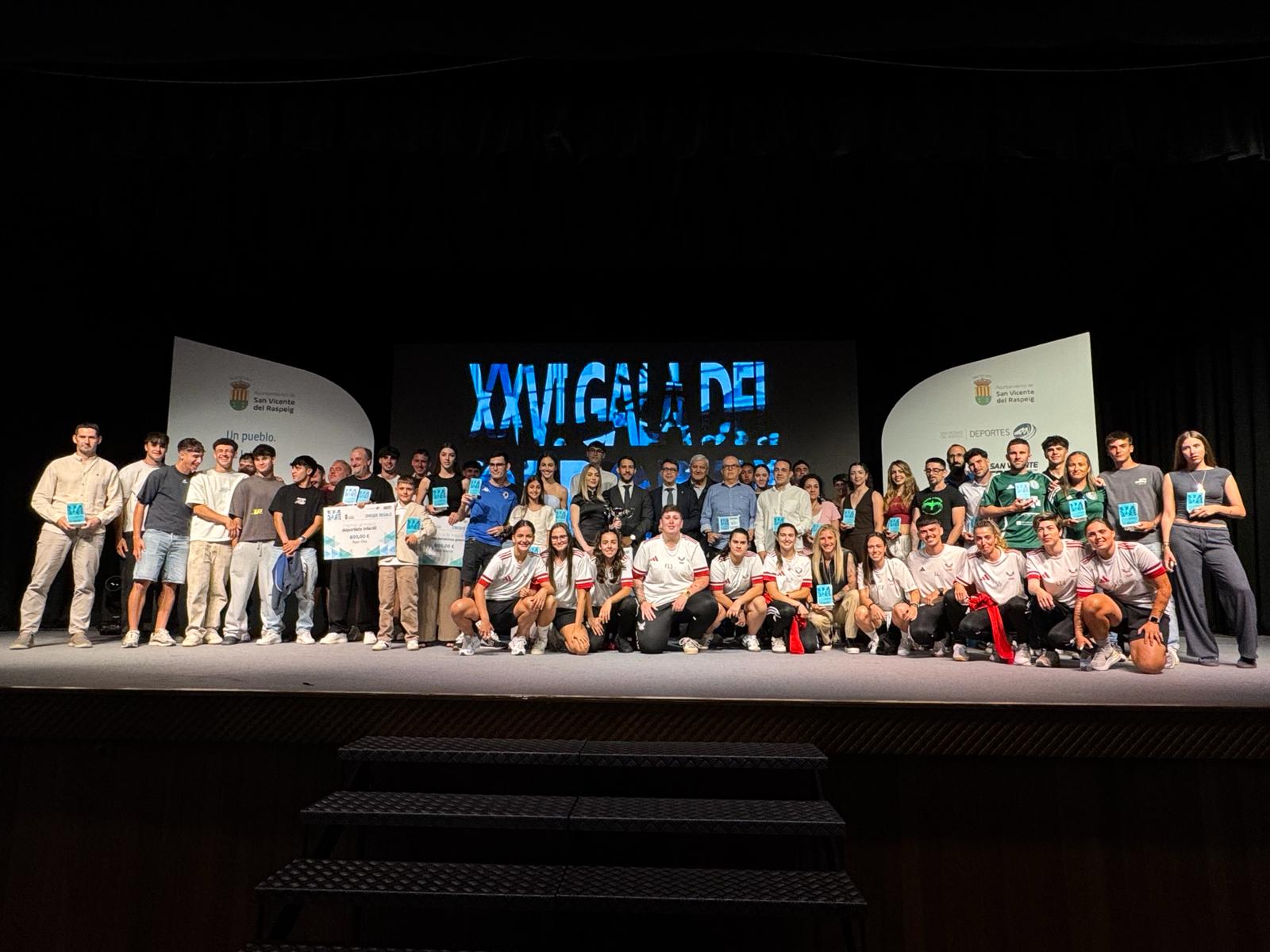 San Vicente celebra el esfuerzo y los éxitos de sus atletas en la XXVI Gala del Deporte San Vicente celebra el esfuerzo y los éxitos de sus atletas en la XXVI Gala del Deporte