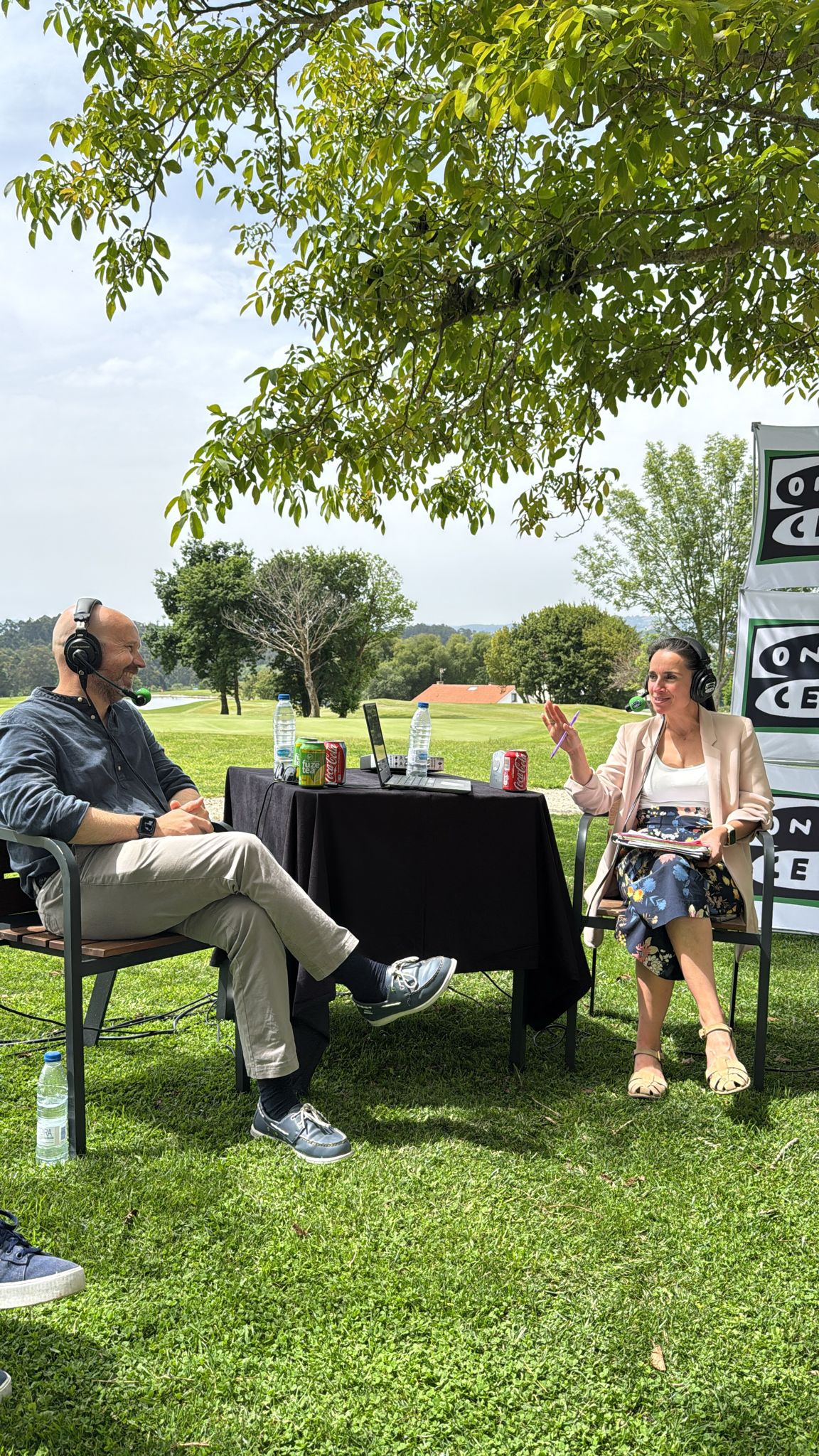 Javier Losada: "Coca Cola tiene fábrica en A Coruña, se elabora aquí y queremos ayudar a vertebrar socialmente nuestra sociedad" Javier Losada: "Coca Cola tiene fábrica en A Coruña, se elabora aquí y queremos ayudar a vertebrar socialmente nuestra sociedad"