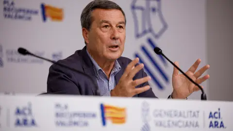 En la imagen, el conseller de Sanidad, Marciano Gómez. En la imagen, el conseller de Sanidad, Marciano Gómez.