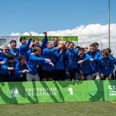 La selección masculina de fútbol, ganadora del Campeonato de España Universitario