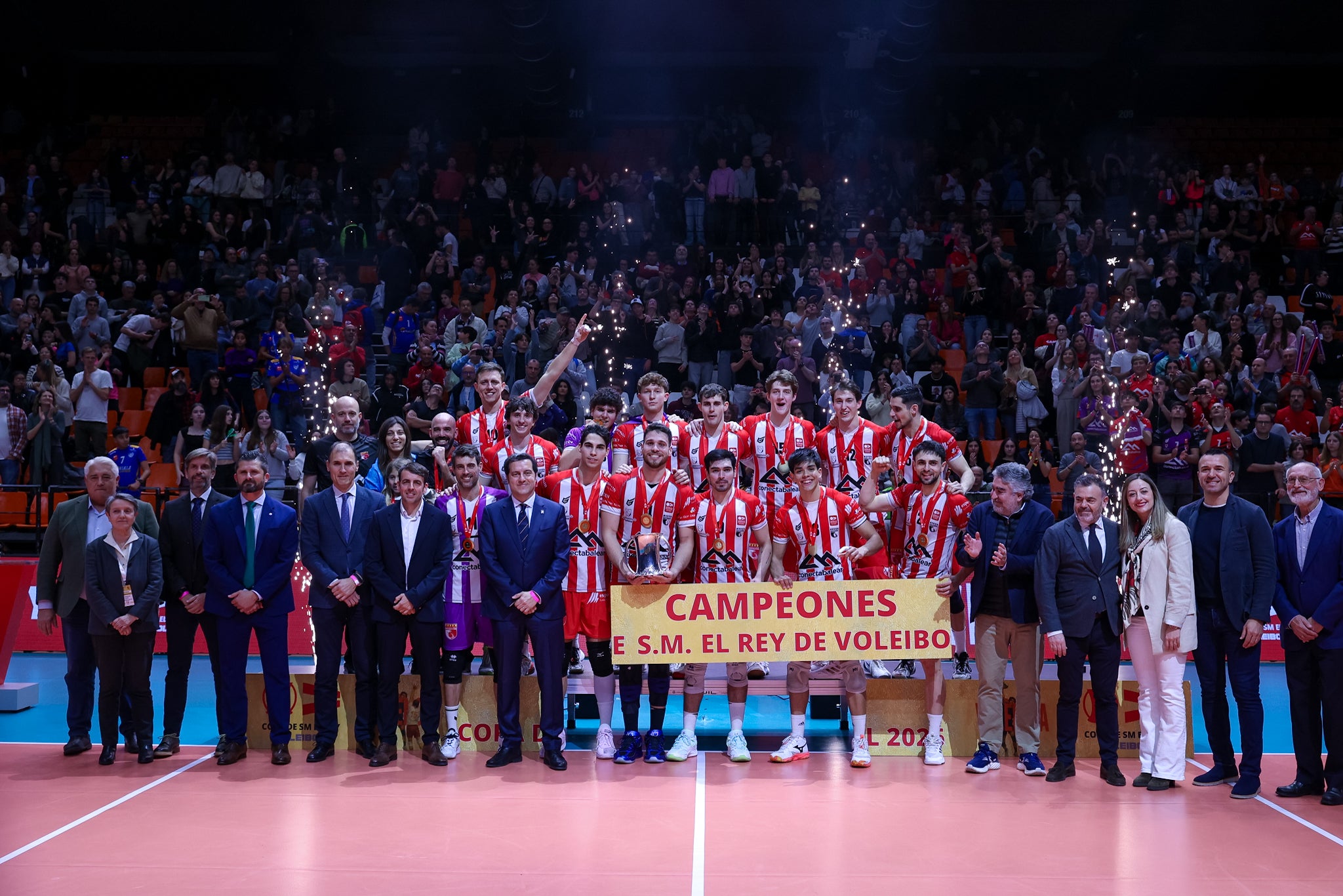 València acogerá de nuevo en 2027 la Copa del Rey de Voleibol con la voluntad de “repetir el éxito del torneo de este año” València acogerá de nuevo en 2027 la Copa del Rey de Voleibol con la voluntad de “repetir el éxito del torneo de este año”