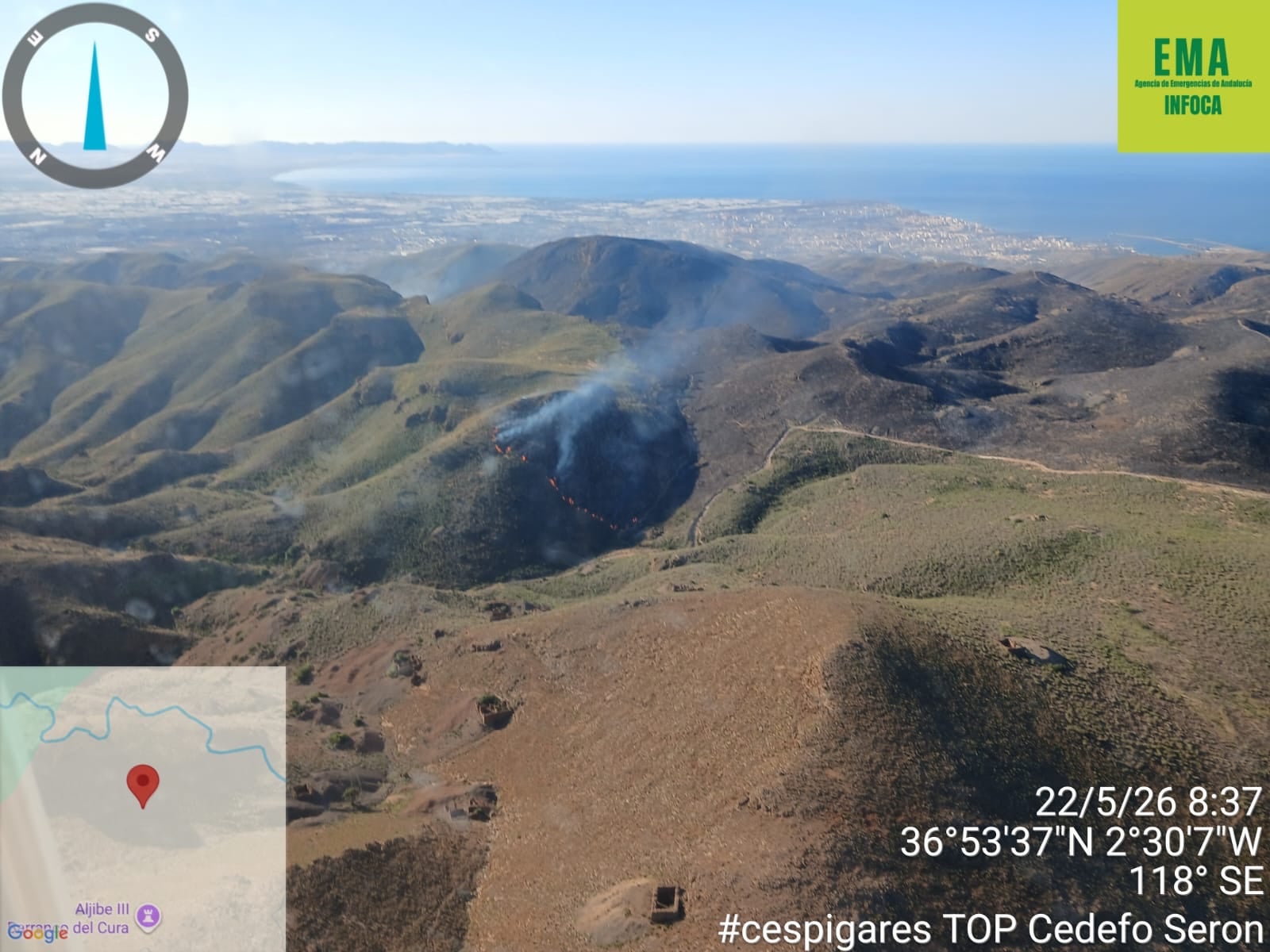 Incendio en la Sierra de Gádor: se incorporan tres medios aéreos Incendio en la Sierra de Gádor: se incorporan tres medios aéreos