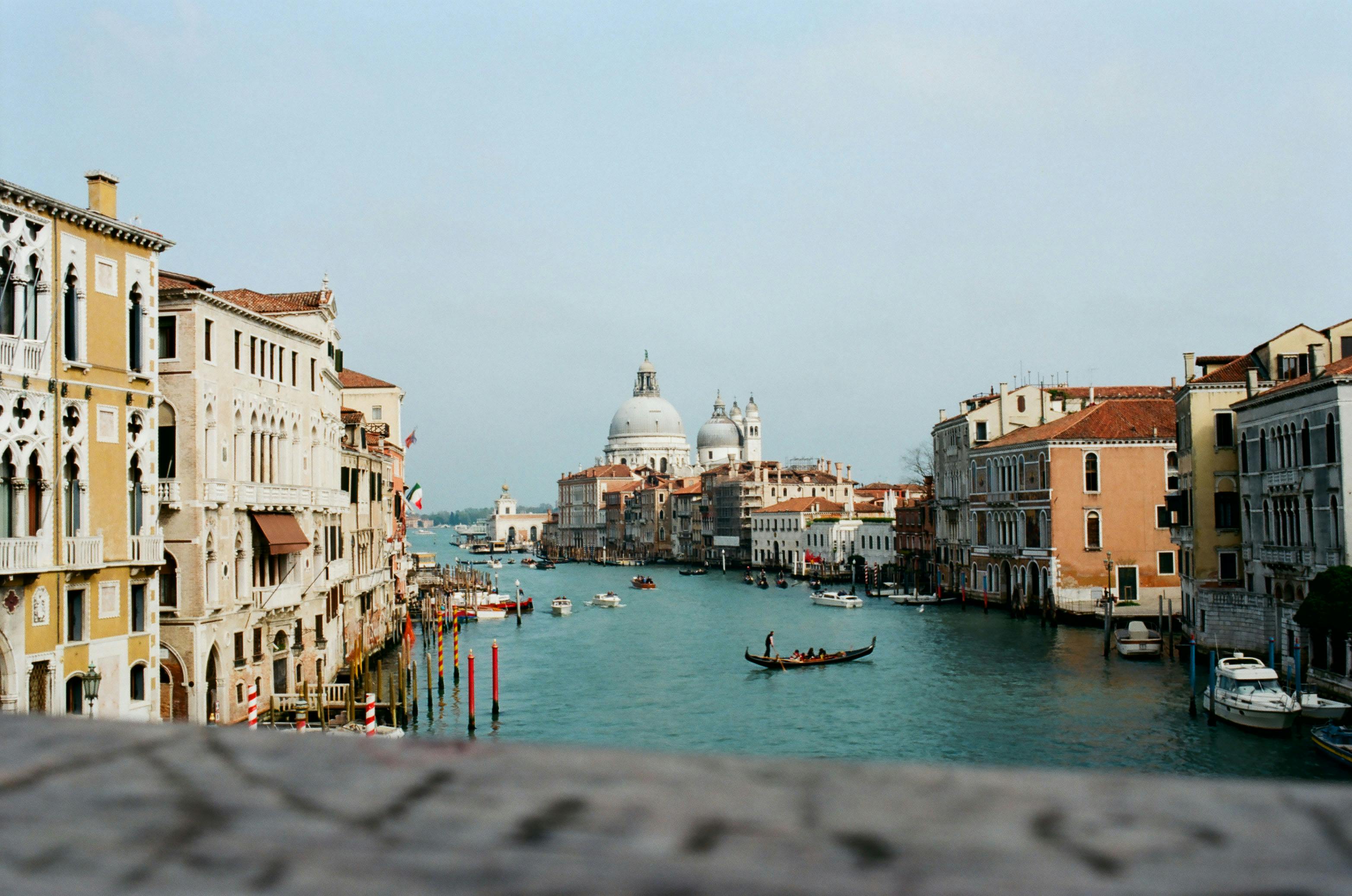 Venecia, la ciudad soñada que deslumbra de día y de noche Venecia, la ciudad soñada que deslumbra de día y de noche