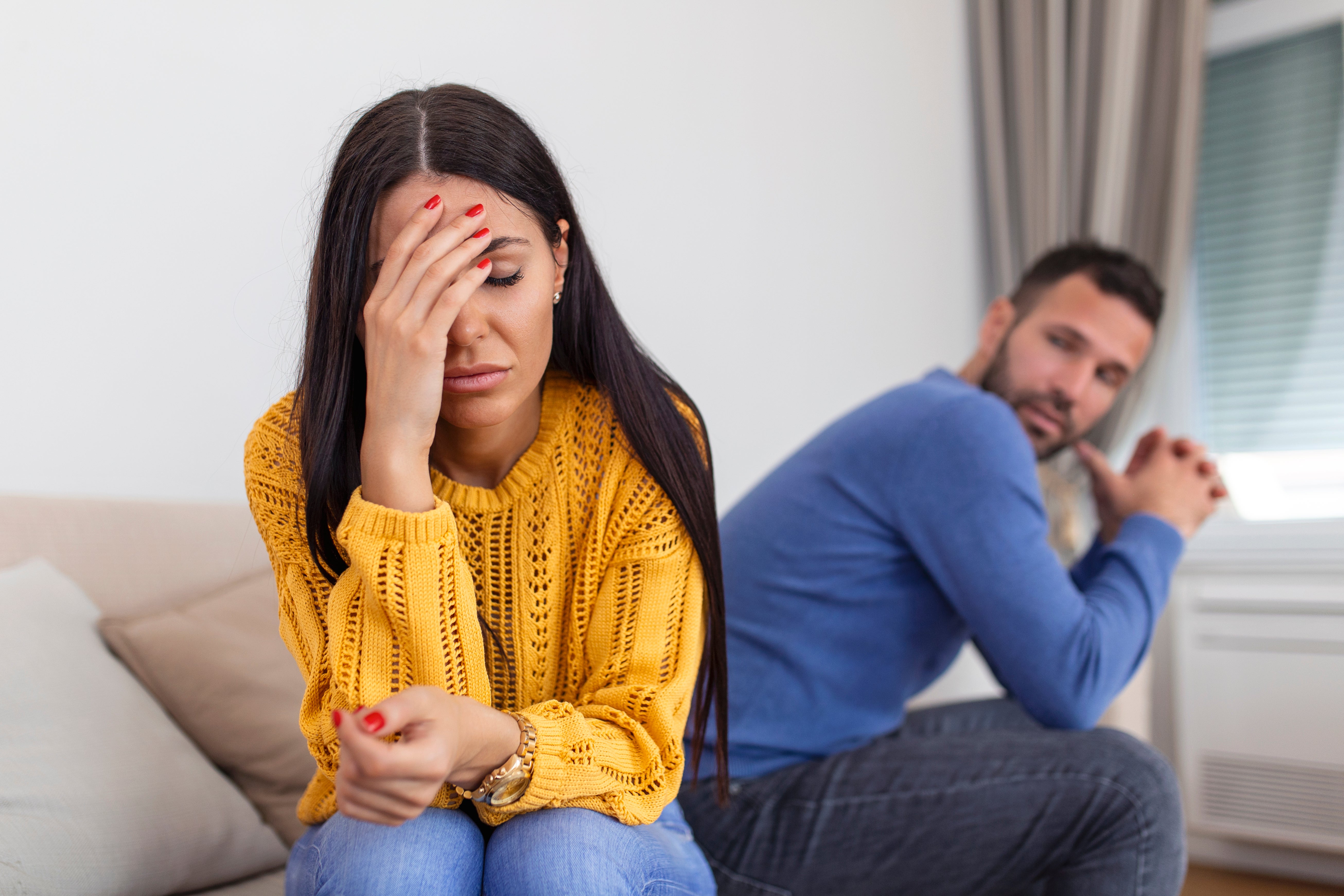Una pareja tras una discusión Una pareja tras una discusión