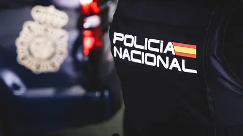 Dos agentes de la Policía Nacional fuera de servicio detienen a un menor por un robo con violencia Dos agentes de la Policía Nacional fuera de servicio detienen a un menor por un robo con violencia
