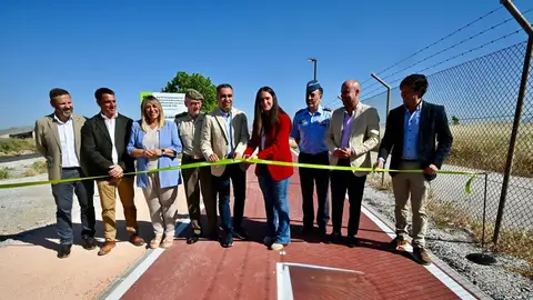 La Diputación de Granada inaugura el gran paseo ciclopeatonal que conecta Ogíjares y Las Gabias alrededor de la Base Aérea La Diputación de Granada inaugura el gran paseo ciclopeatonal que conecta Ogíjares y Las Gabias alrededor de la Base Aérea